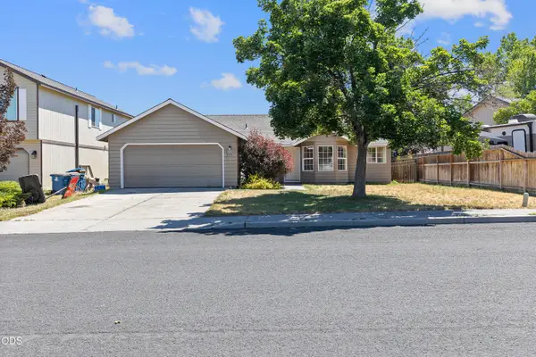 2150 SW 29th Street, Redmond, OR 97756