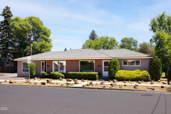 820 NE 4th Street, Bend, OR 97701