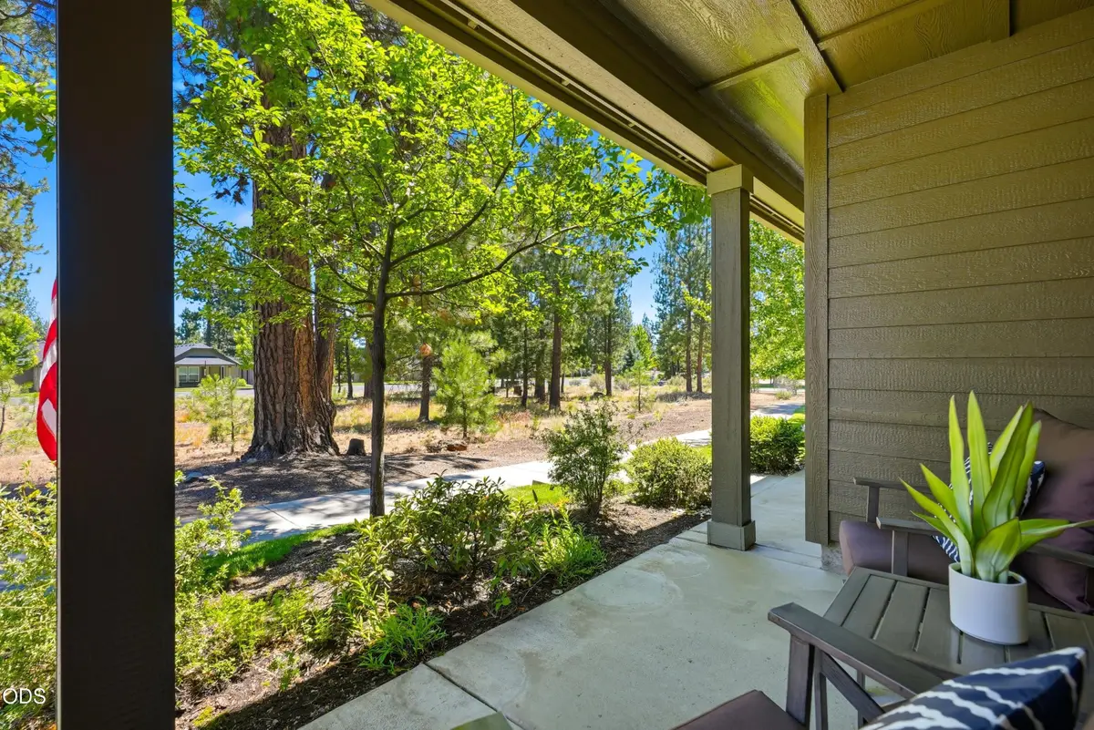 950 N Hindeman Avenue, Sisters, OR 97759 - #1