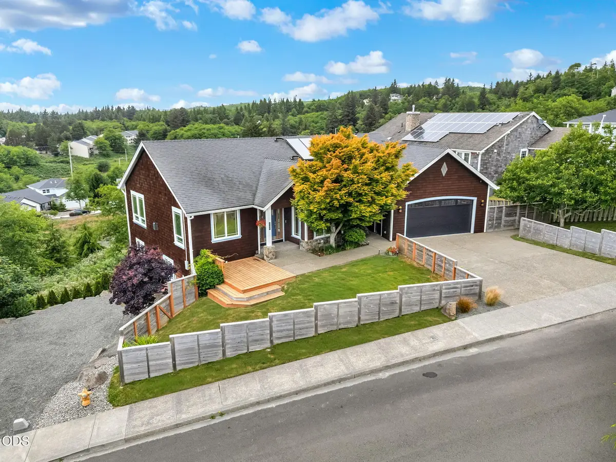 2144 Middle Fork Circle, Seaside, OR 97138 - #1