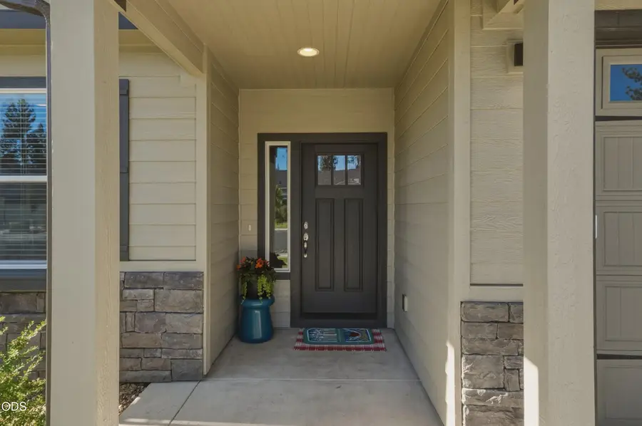1815 W Williamson Avenue, Sisters, OR 97759 - #2