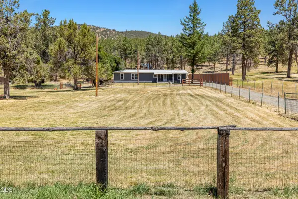 19223 N Poe Valley Road, Klamath Falls, OR 97603