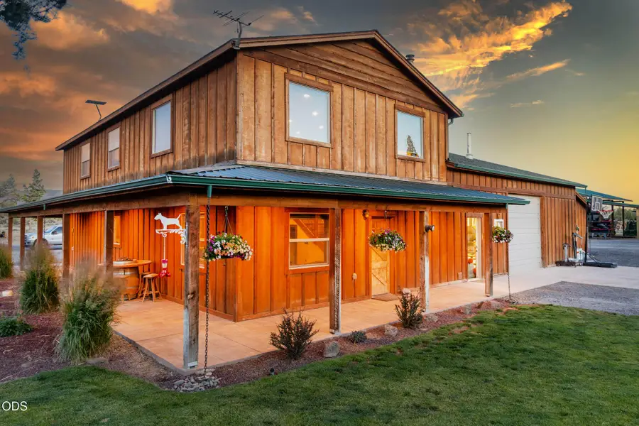 16470 SW Highway 126, Powell Butte, OR 97753 - #2