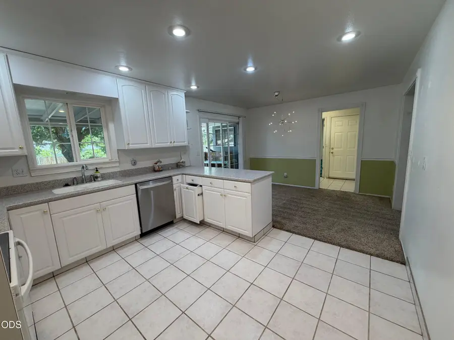 6224 Winema Way, Klamath Falls, OR 97603 - #3