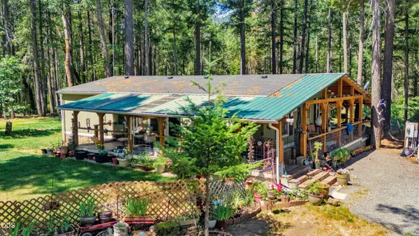 127 Wildpark Lane, Selma, OR 97538