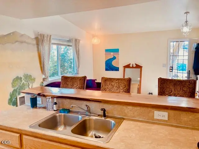 925 Fulton Street, Klamath Falls, OR 97601 - #3