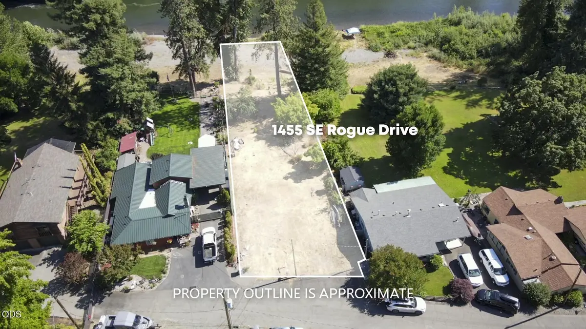 1455 SE Rogue Drive, Grants Pass, OR 97526 - #1