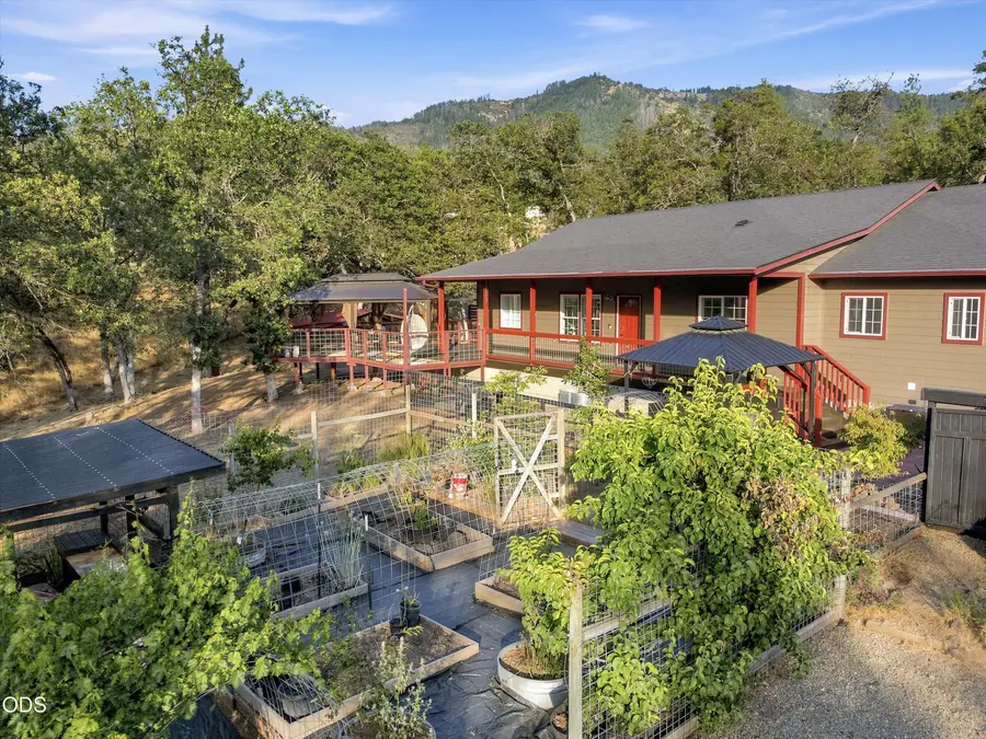 101 Rocky Knoll Lane, Jacksonville, OR 97530 - #3