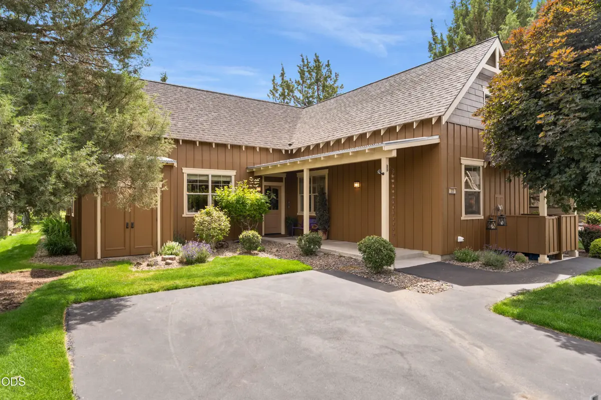 320 Split Rail Lane, Redmond, OR 97756 - #1