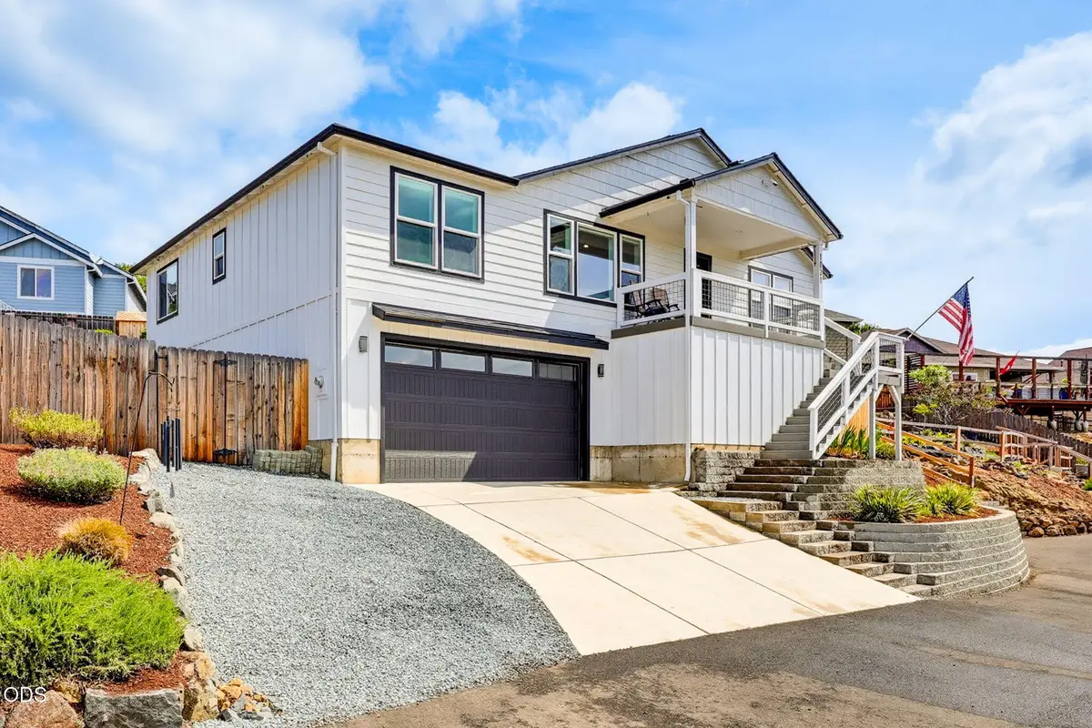 1031 Ruby Meadows Drive, Eagle Point, OR 97524 - #1
