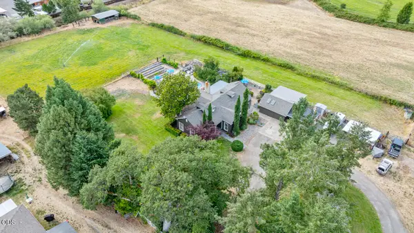 2622 Eric Avenue, Central Point, OR 97502