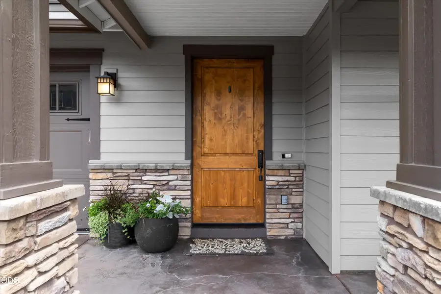 20158 Stonegate Drive, Bend, OR 97702 - #3