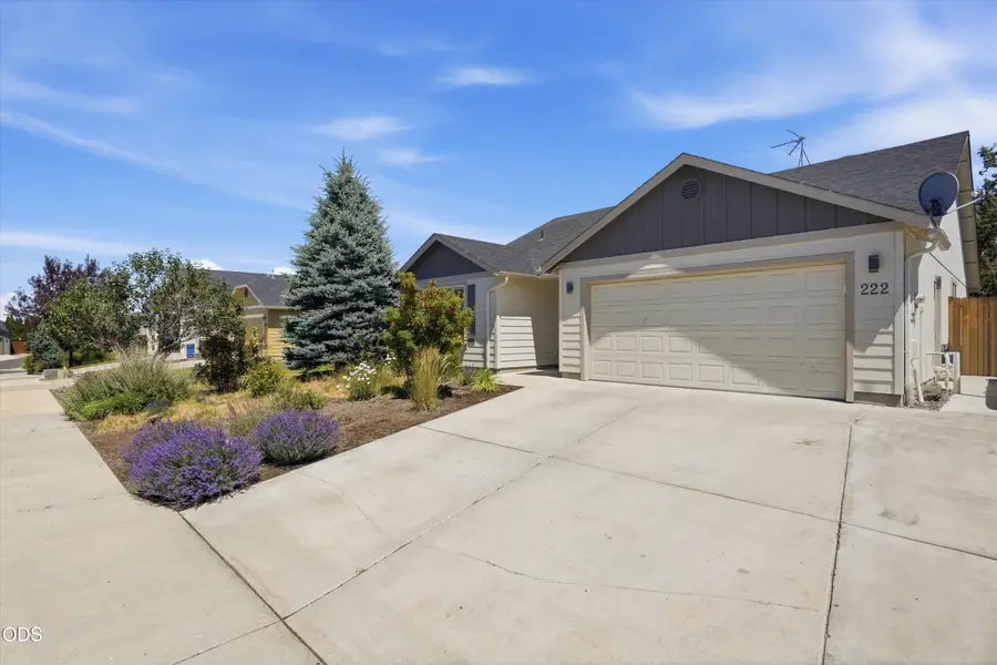 222 SW 33rd Drive, Redmond, OR 97756 - #2