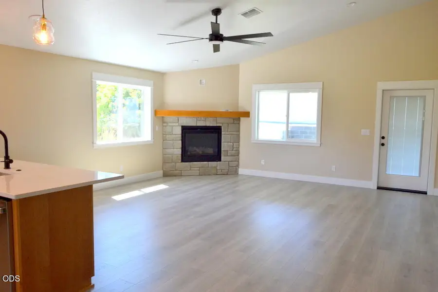 185 SW Rock Gulch Road, Grants Pass, OR 97527 - #2