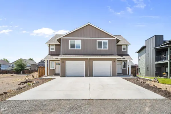 1214 SW 27th Street, Redmond, OR 97756