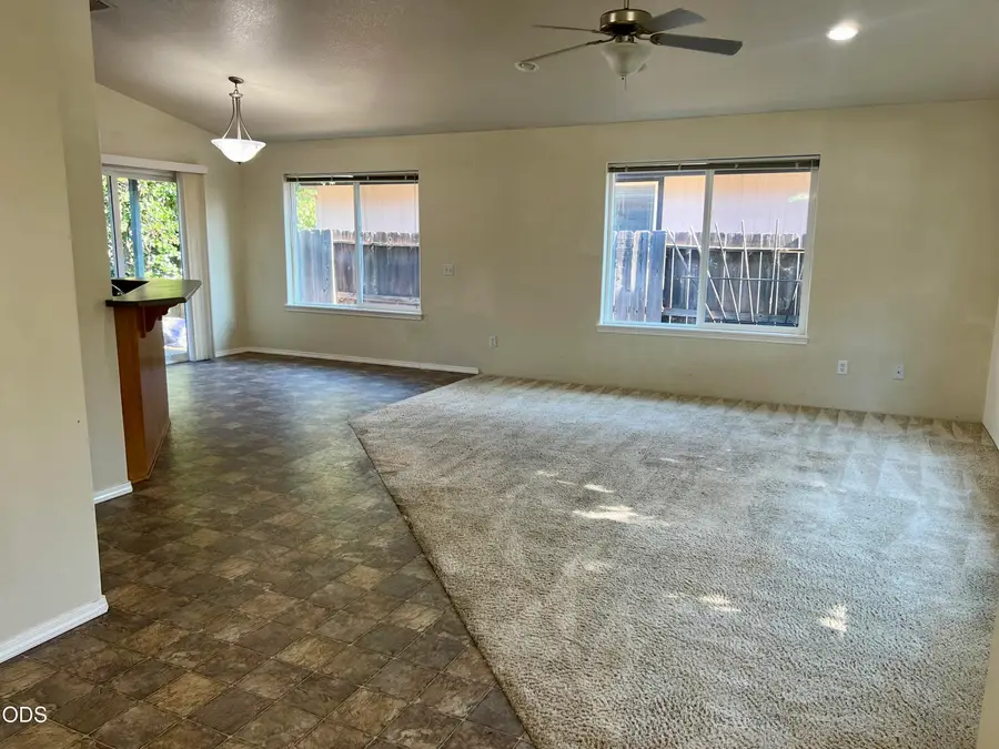 1288 SW Sturgeon Court, Grants Pass, OR 97527 - #3