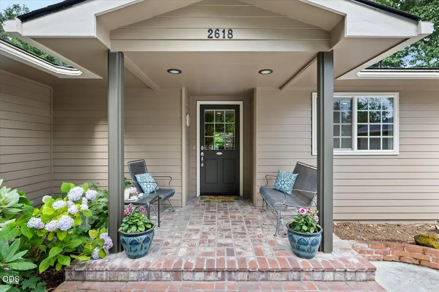2618 Syringa Drive, Medford, OR 97501 - #3