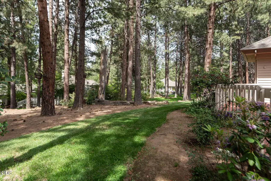 60894 Willow Creek Loop, Bend, OR 97702 - #2