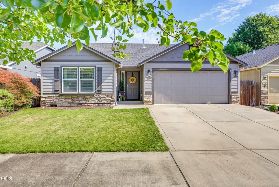 630 Woodlark Drive, Medford, OR 97501 - #2