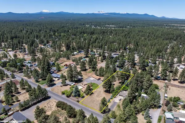 19580 Apache Road, Bend, OR 97702