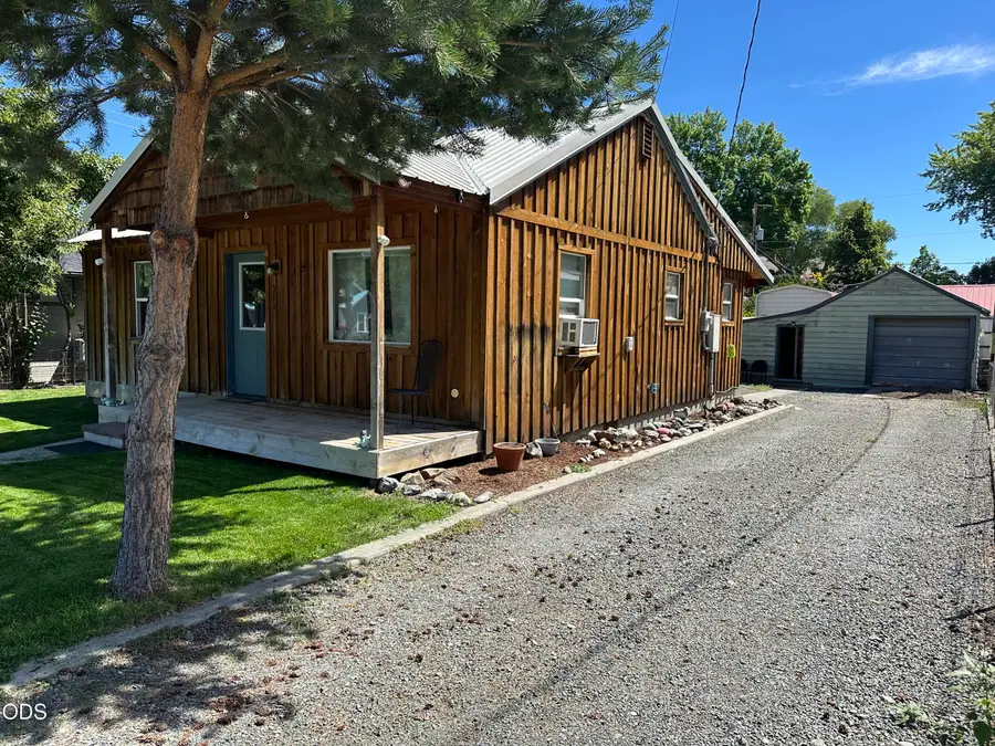 311 NW Bridge Street, John Day, OR 97845 - #2