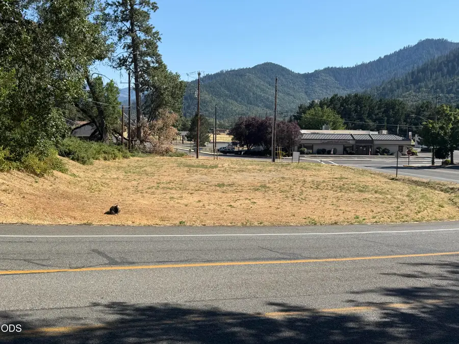 100 E Wards Creek Road #TL900, Rogue River, OR 97537 - #2