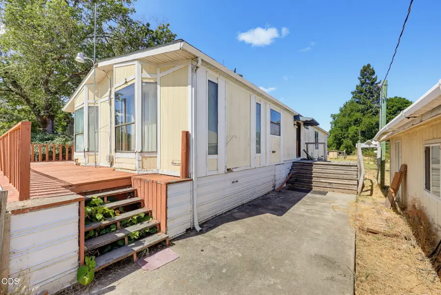 1344 Dowell Road, Grants Pass, OR 97527 - #3