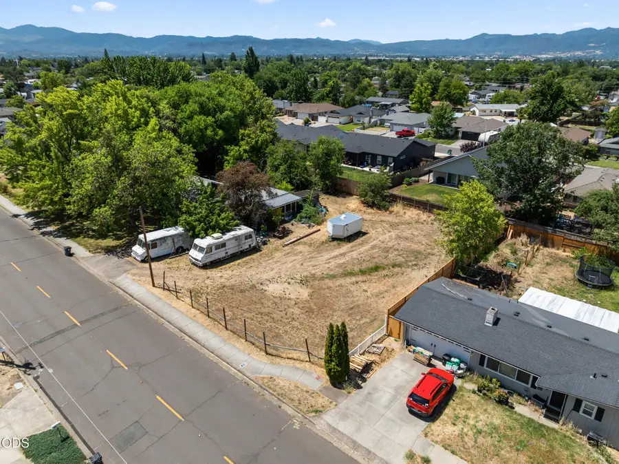 N Keene Way Drive, Medford, OR 97504 - #3