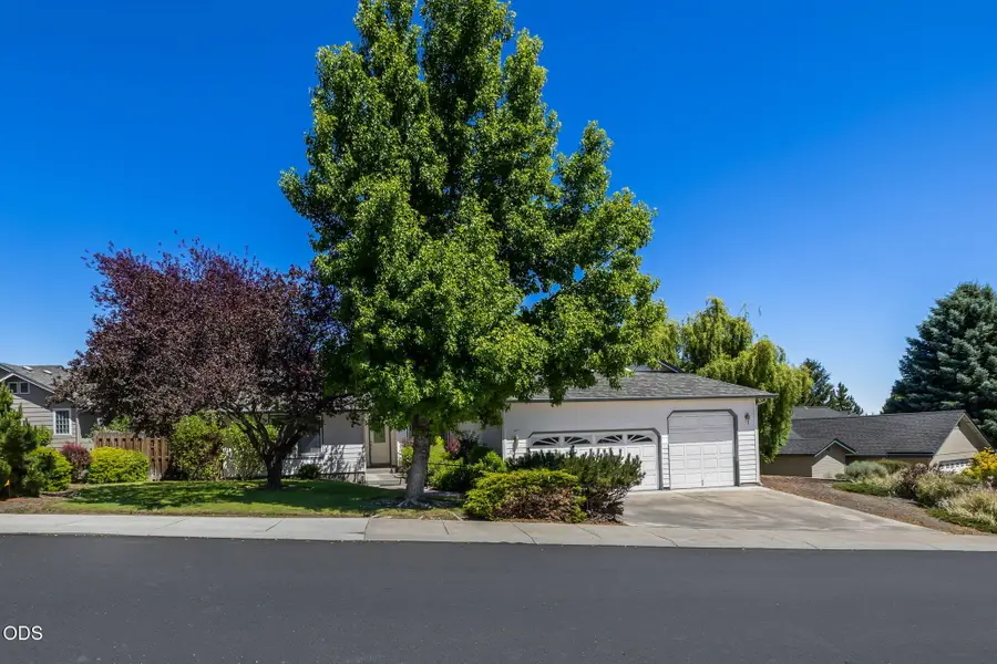 4255 SW Ben Hogan Drive, Redmond, OR 97756 - #3
