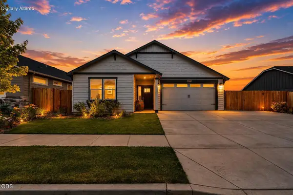 1546 NW Varnish Place, Redmond, OR 97756
