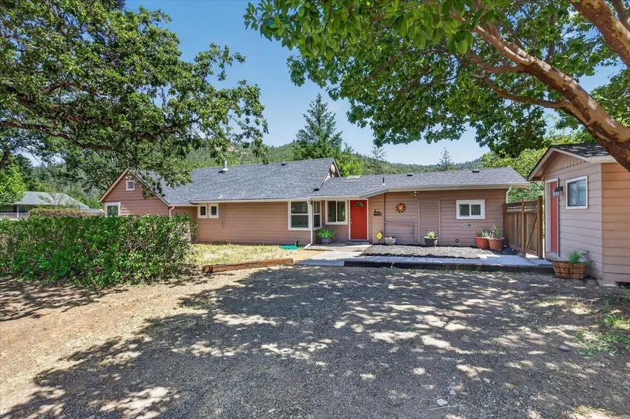 125 Hudspeth Lane, Shady Cove, OR 97539 - #2