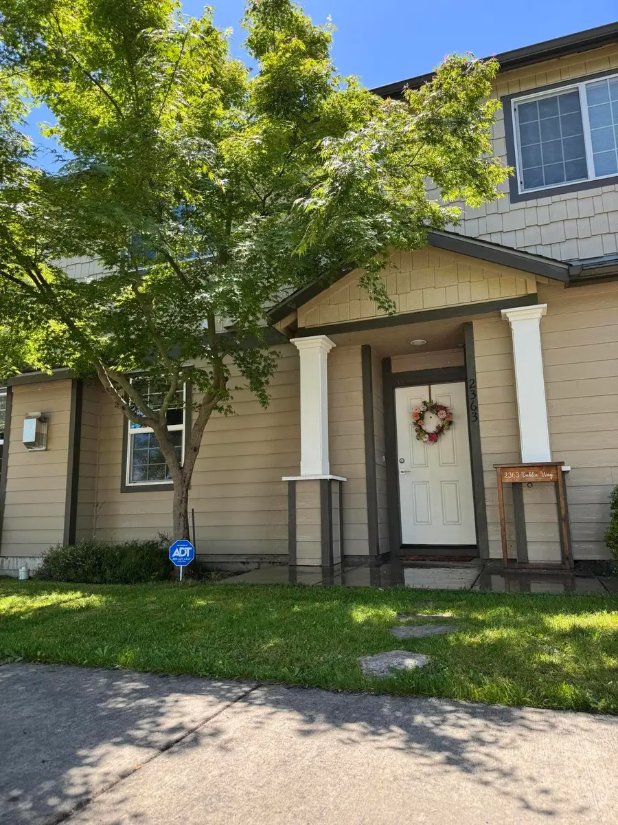 2363 Dahlia Way, Medford, OR 97501 - #3
