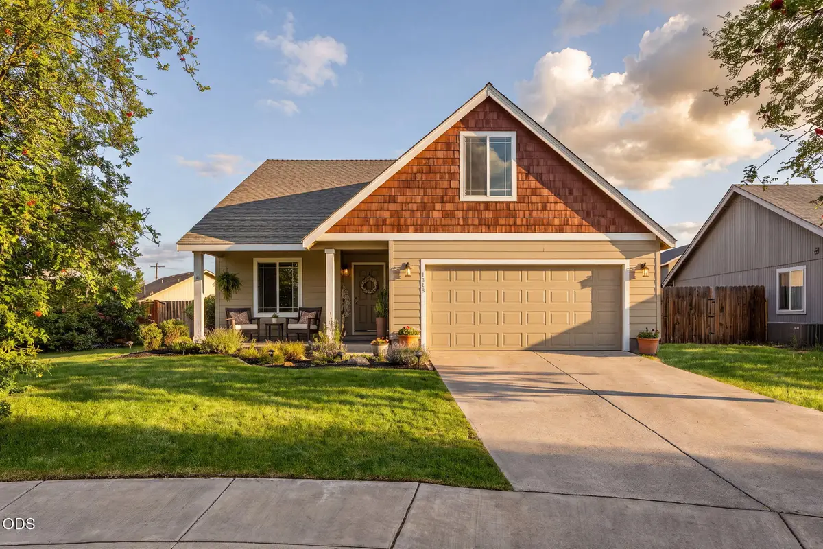1924 NW Joshua Tree Court, Redmond, OR 97756 - #1
