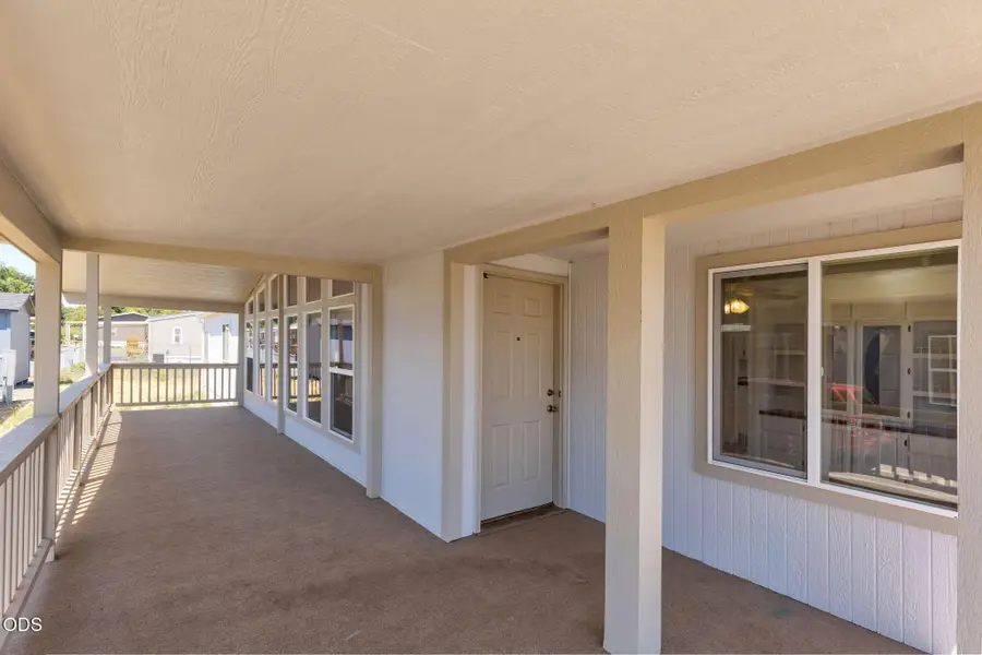 4729 S Pacific Highway #39, Phoenix, OR 97535 - #3
