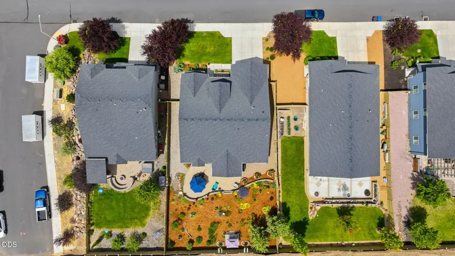 4466 SW Umatilla Avenue, Redmond, OR 97756 - #3