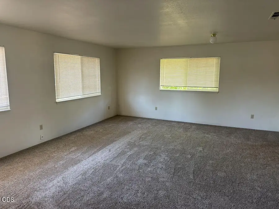 2145 NW Heidi Lane, Grants Pass, OR 97526 - #2