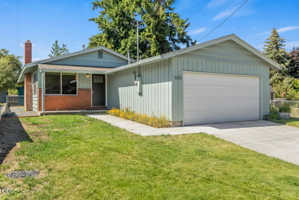 620 Mount Pitt Street, Klamath Falls, OR 97601 - #1