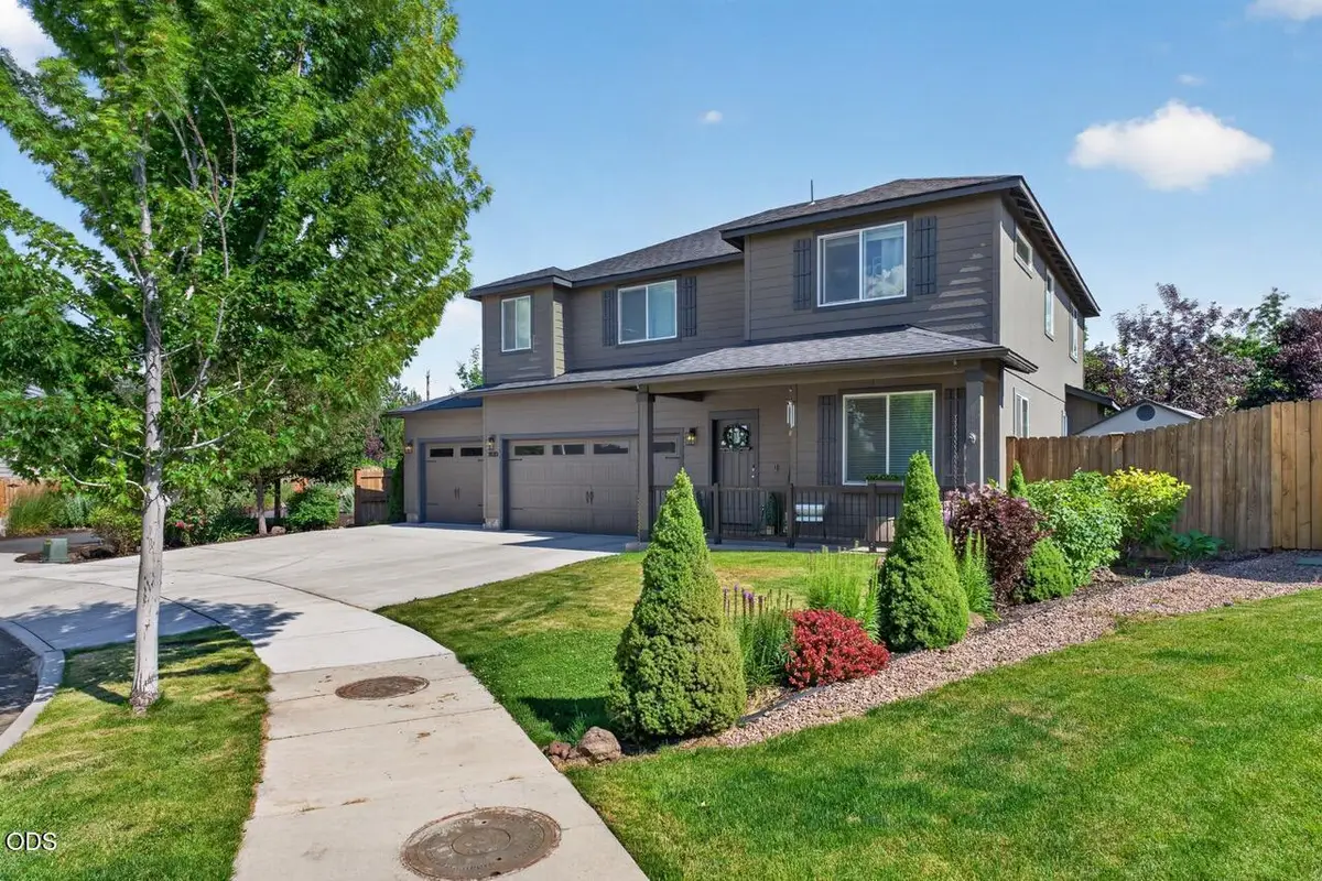 3520 SW Pumice Stone Avenue, Redmond, OR 97756 - #1