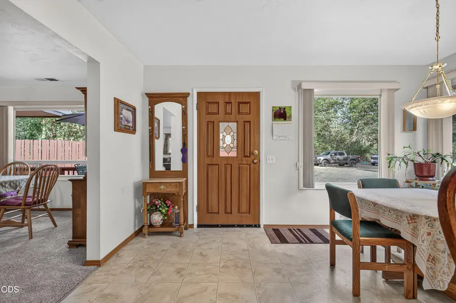 5164 Glen Echo Way, Central Point, OR 97502 - #3