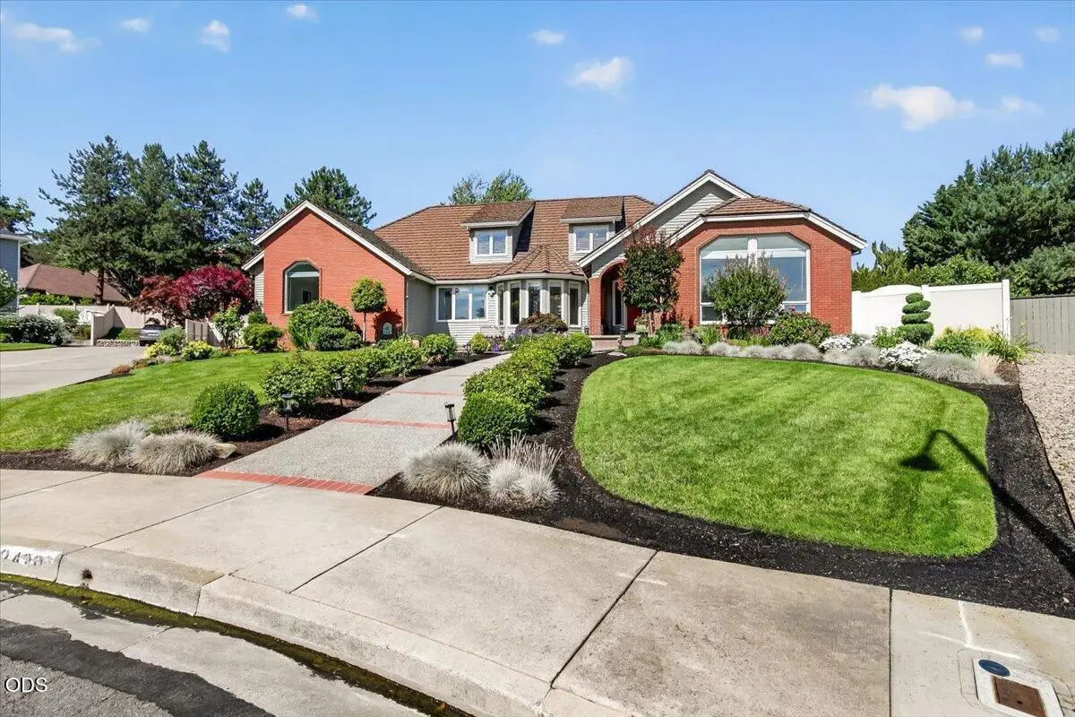 2430 Quail Run Drive, Medford, OR 97504 - #1