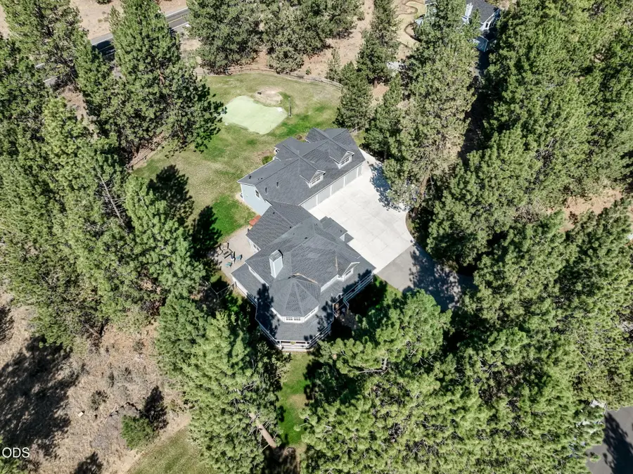 60287 Tall Pine Avenue, Bend, OR 97702 - #2