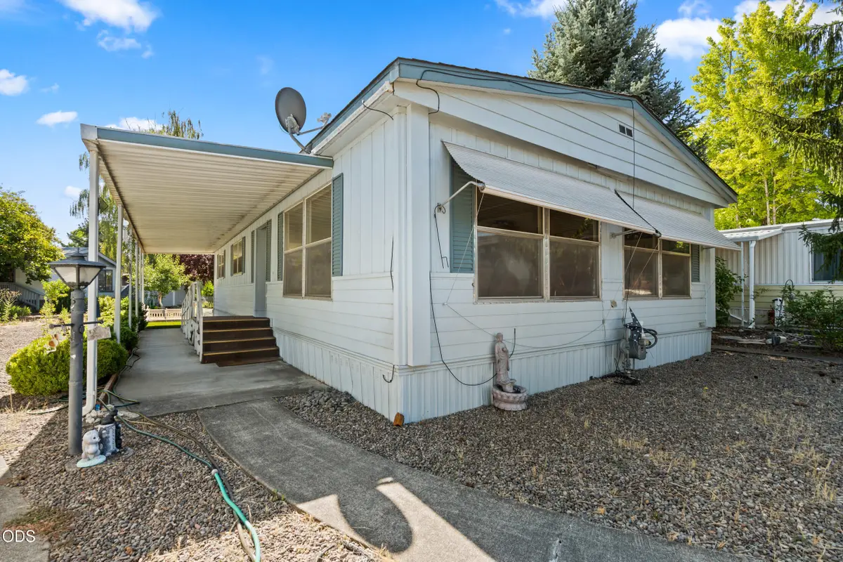 119 Briarwood Way, Grants Pass, OR 97526 - #1