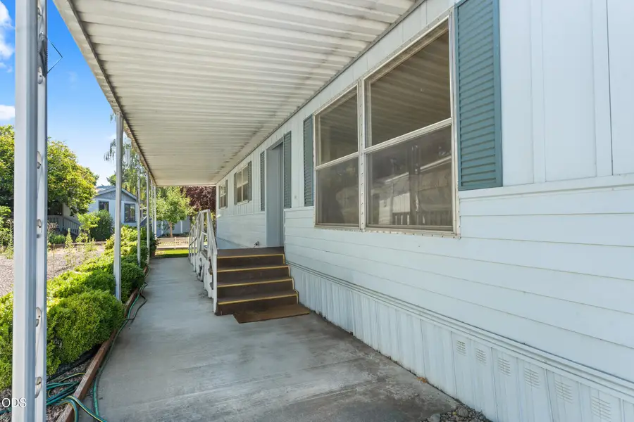 119 Briarwood Way, Grants Pass, OR 97526 - #2