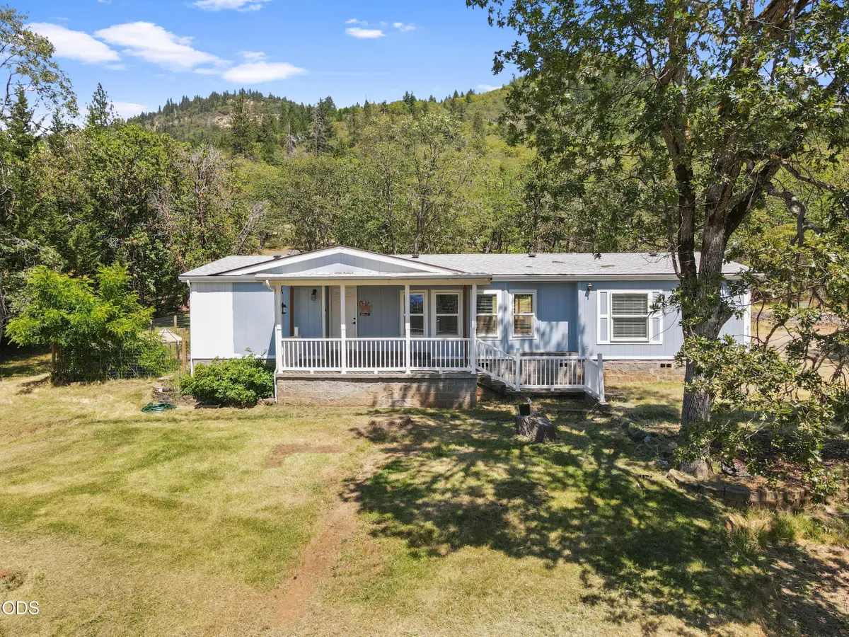 235 Dearing Way, Grants Pass, OR 97527 - #1