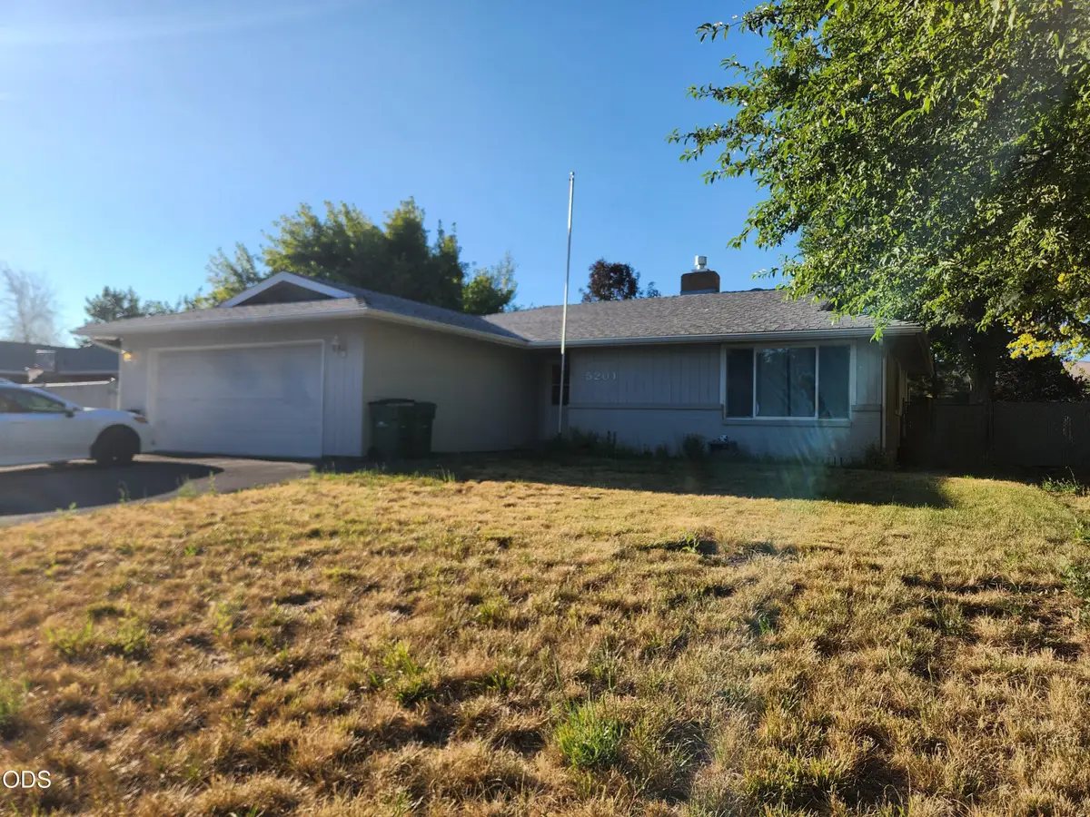 5201 Laurelwood Drive, Klamath Falls, OR 97603 - #1