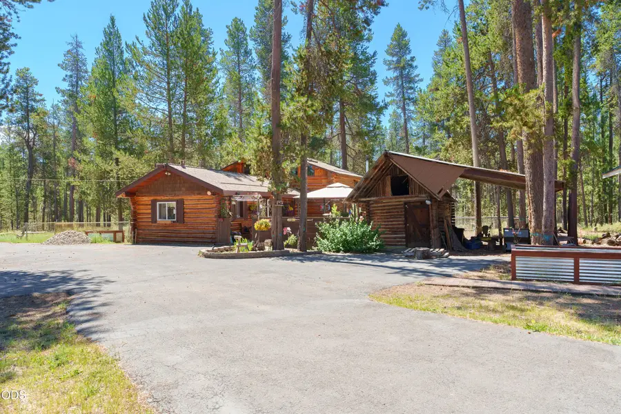 15715 Camino De Oro Avenue, La Pine, OR 97739 - #2