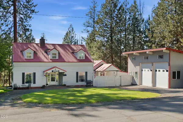 138754 Michigan Avenue, Gilchrist, OR 97737