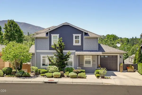 955 Overlook Drive, Ashland, OR 97520