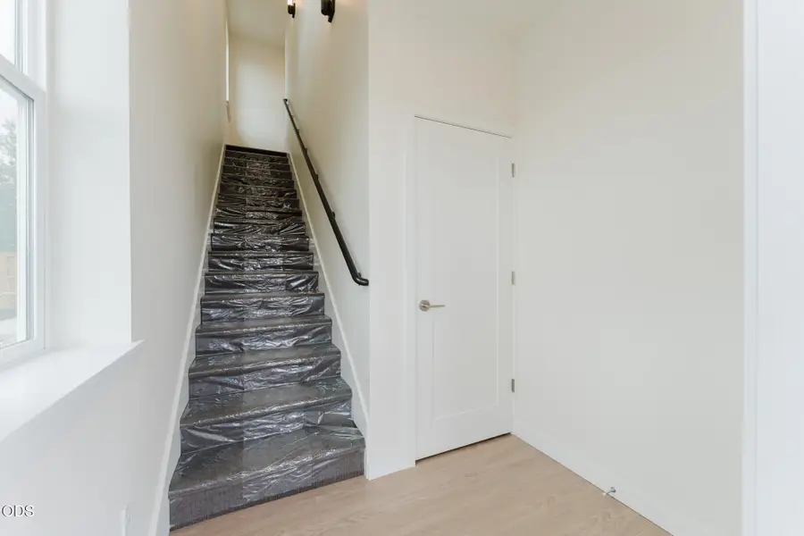 167 NW 17th Street #200, Redmond, OR 97756 - #3
