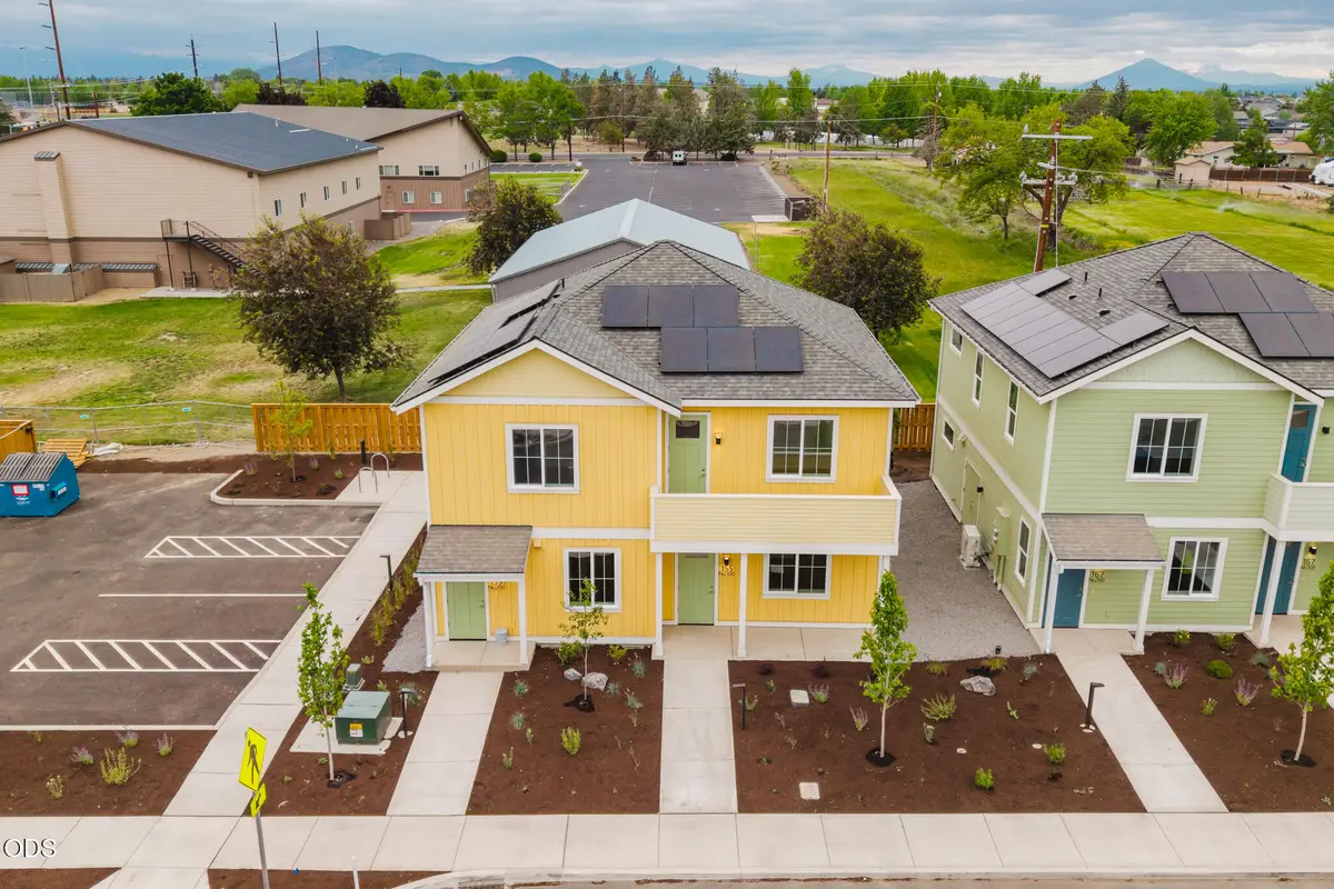 189 NW 17th Street #100, Redmond, OR 97756 - #1